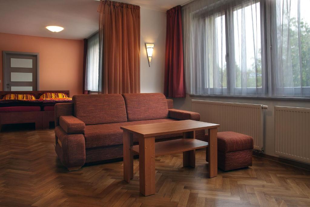 Penzion U Vinotéky Nymburk Habitación foto