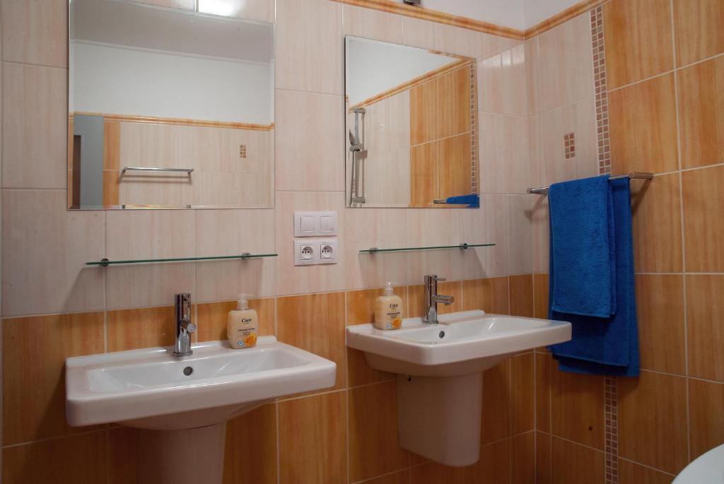 Penzion U Vinotéky Nymburk Habitación foto