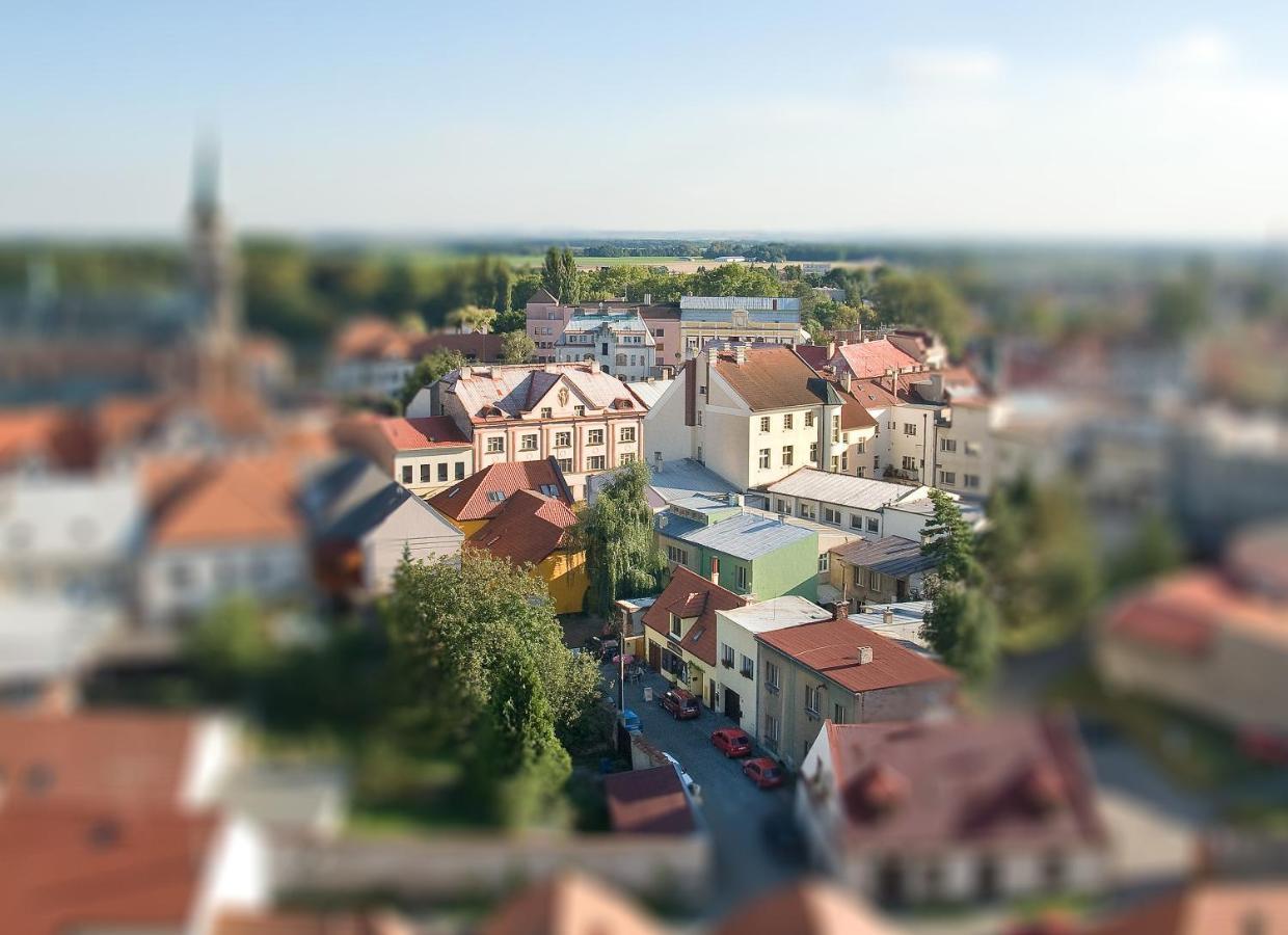 Penzion U Vinotéky Nymburk Exterior foto